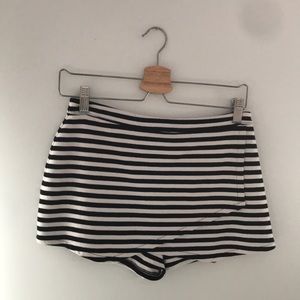 abercrombie & fitch skort